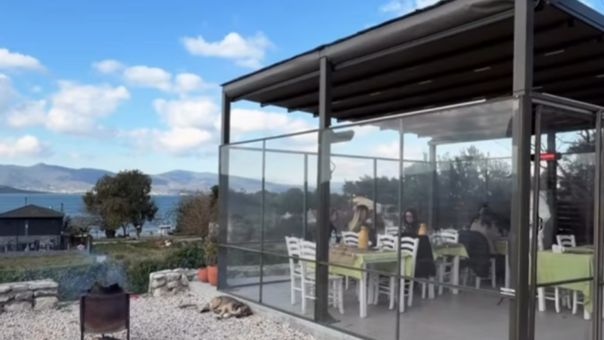 Asma Urla'da Kahvaltı (?)